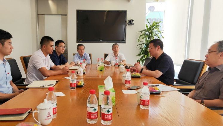 成通金融は退役軍人の「8月1日」を祝うシンポジウムを開催